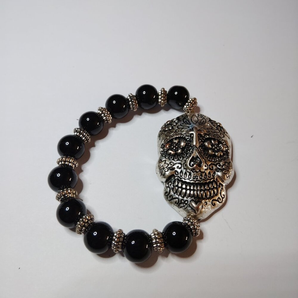 Black Bead Stretch Bracelet with Silver Tone Skull Gothic Punk Style